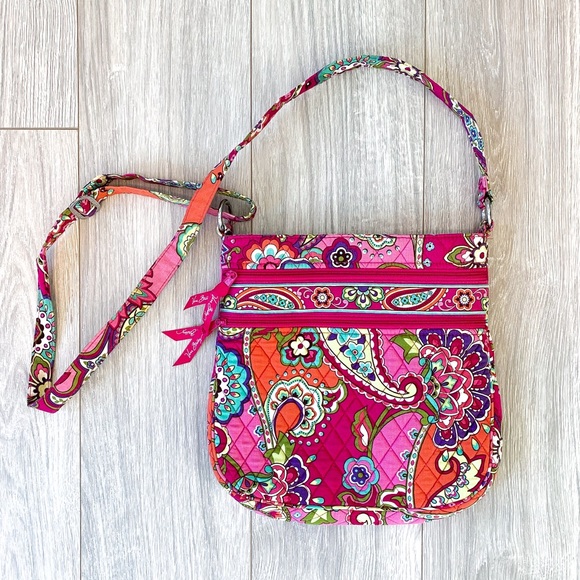 Vera Bradley Handbags - Vera Bradley Crossbody Pink Paisley Bag